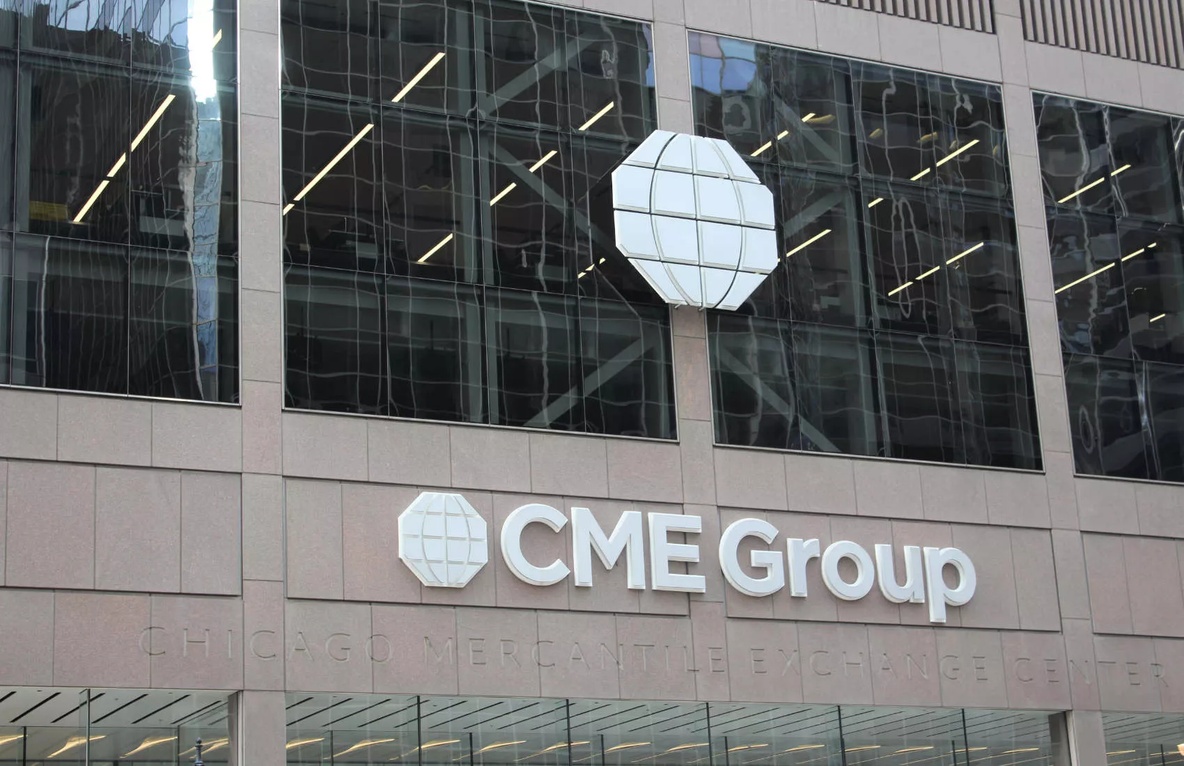 CME Group Deepens Its Crypto Footprint as Cardano, Chainlink, and Stellar Enter Regulated Futures Markets