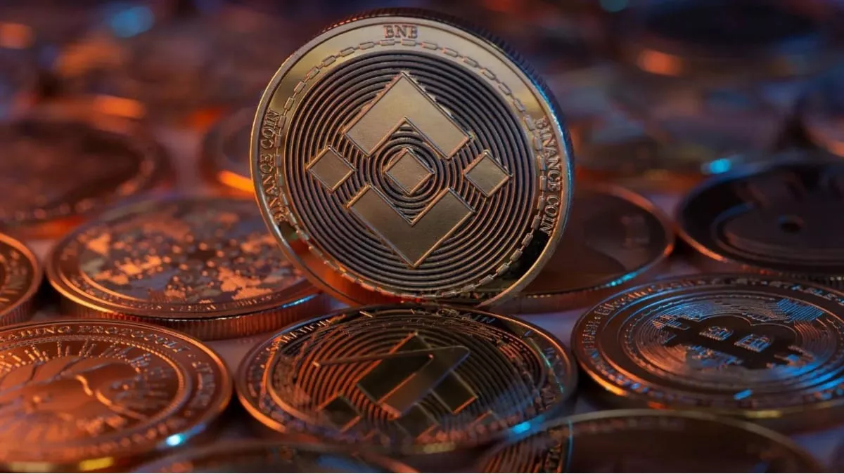 Binance Coin Returns to Fourth Place as It Overtakes XRP in a Tight Market Battle